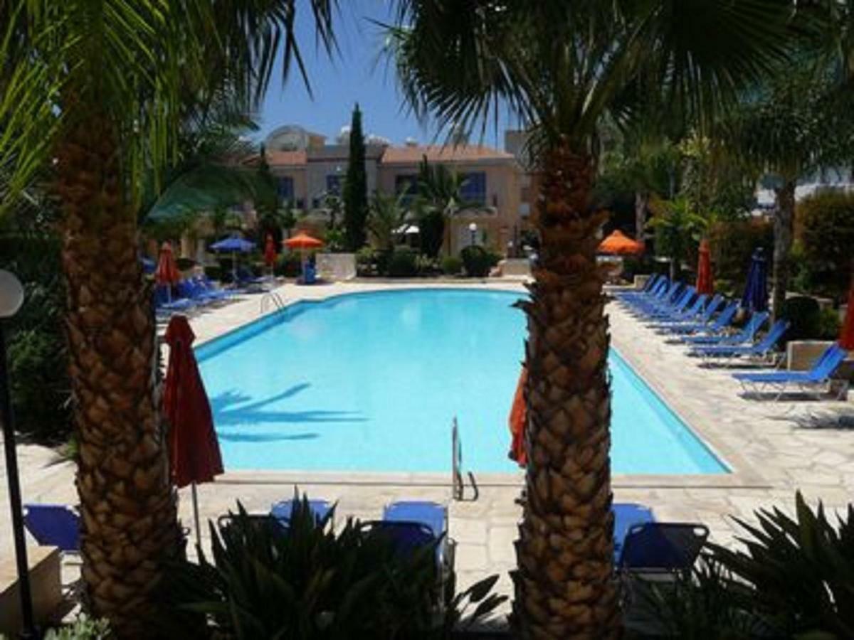 Aurora Townhouse - Complimentary Paphos Airport Transport Villa Ngoại thất bức ảnh